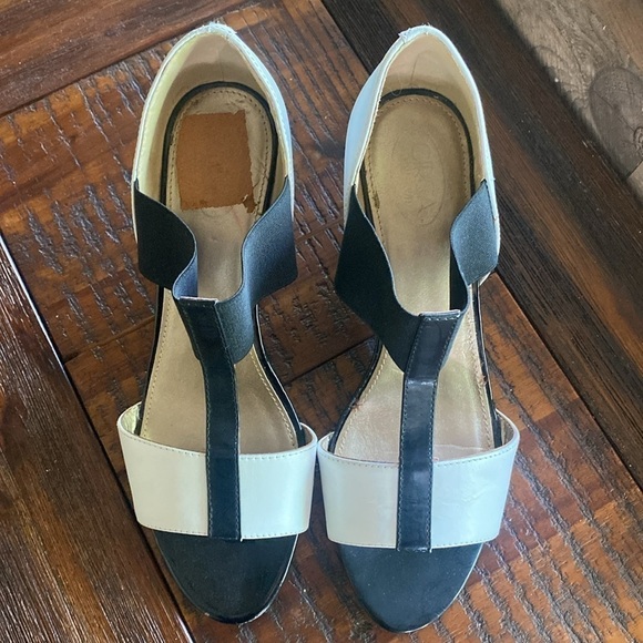 Circa Joan & David CJ Neptune** Black and White** two tone Size 9M - Picture 14 of 14